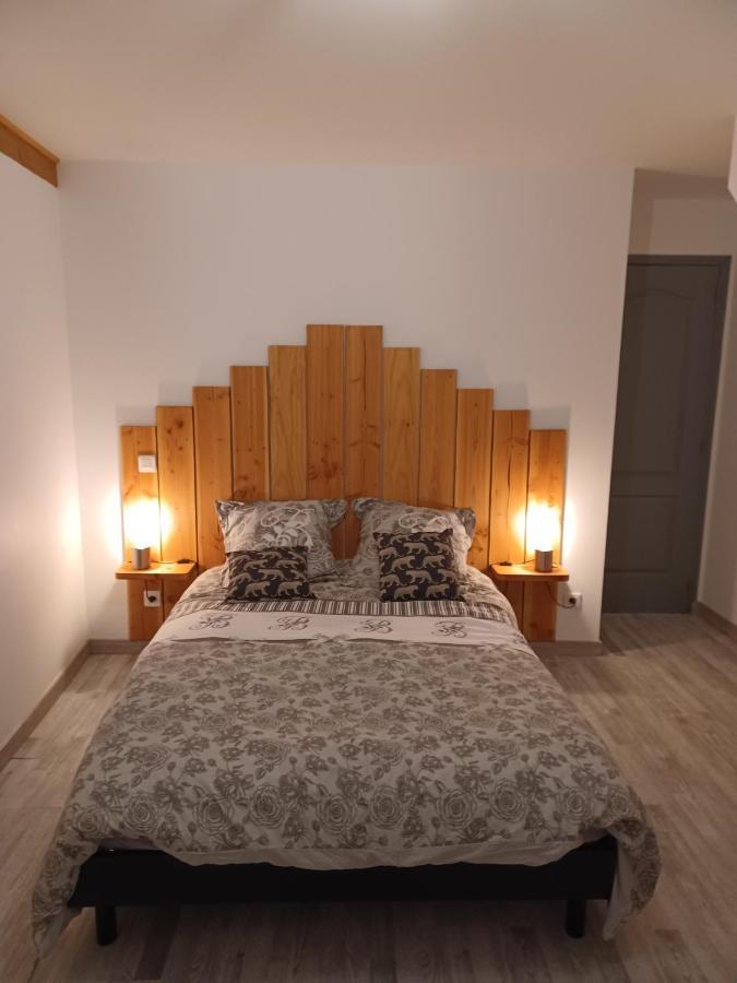 La Maison Du Bonheur Saint-Germain-Laval  Luaran gambar